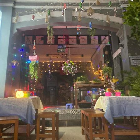 Night Market Kimsun Hostel 暹粒 外观 照片